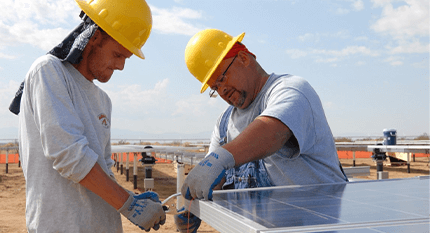 instalação de energia solar com técnicos especializados 